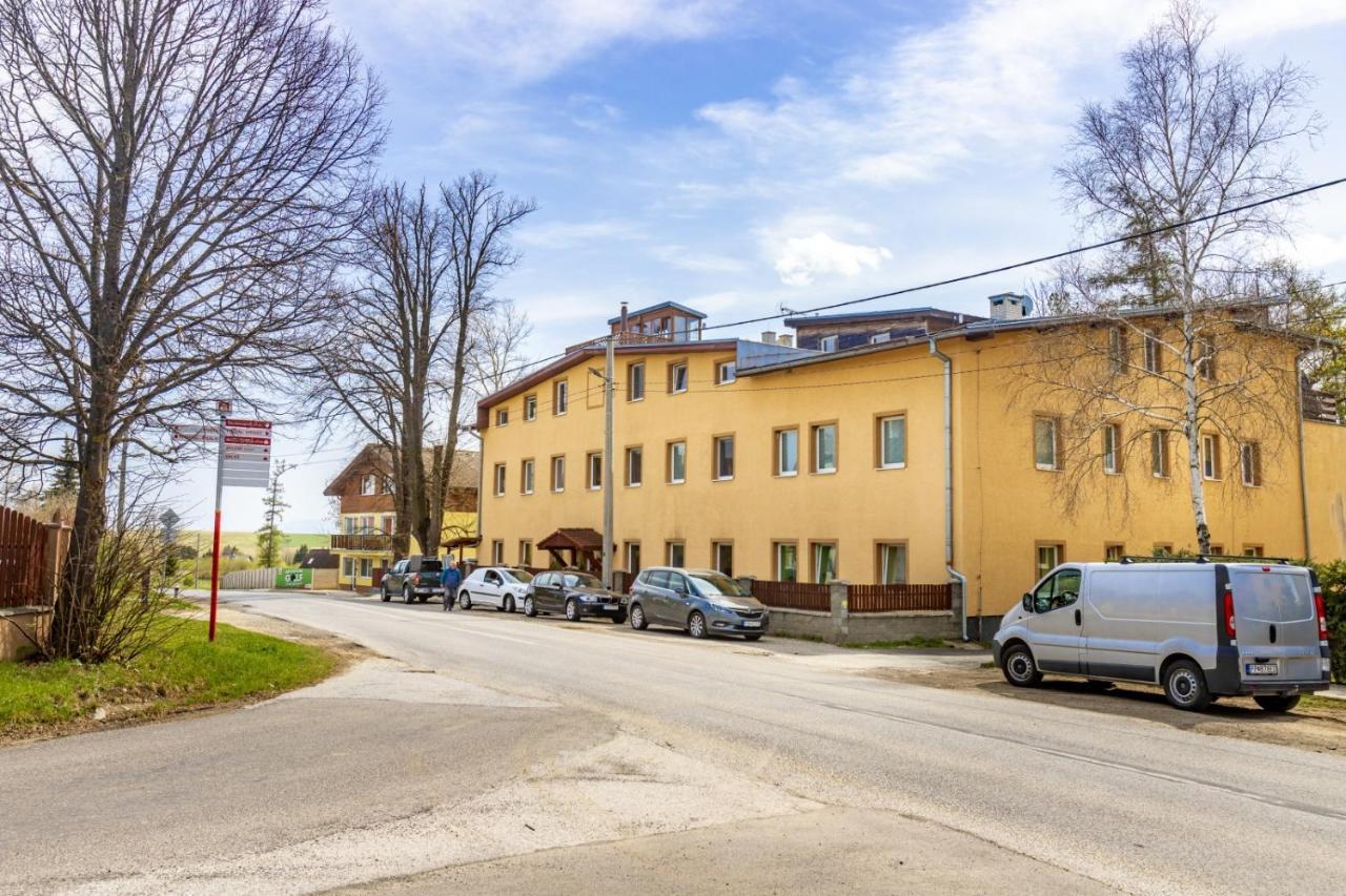 Apartmán Theo Veľký Slavkov Exterior foto